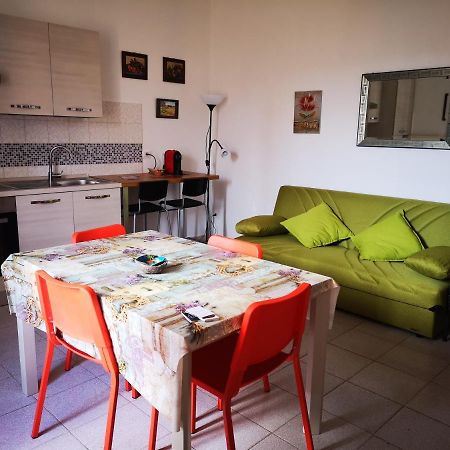 Il Nespolo Villa Кастането Кардучи Екстериор снимка