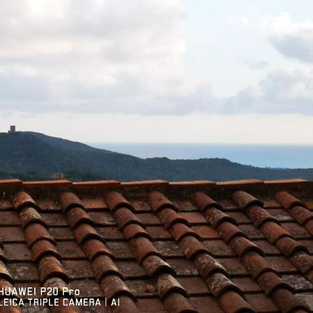 Il Nespolo Villa Кастането Кардучи Екстериор снимка